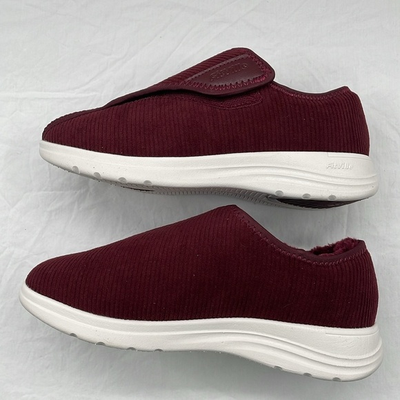 NWOB. FitVille Diabetic Shoes With Warm Fur Lining. 8.5W. - Picture 11 of 12